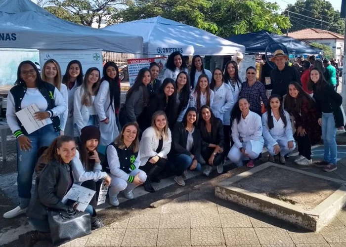Estudantes envolvidos com o meio ambiente
